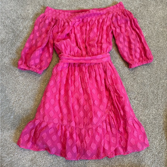 Lilly Pulitzer - Picture 2 of 3